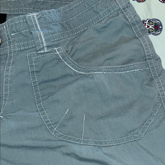 Kuhn size 6 Women's Blue-Gray Shorts - Picture 2 of 7